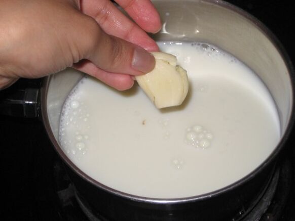 preparación de una solución para un enema